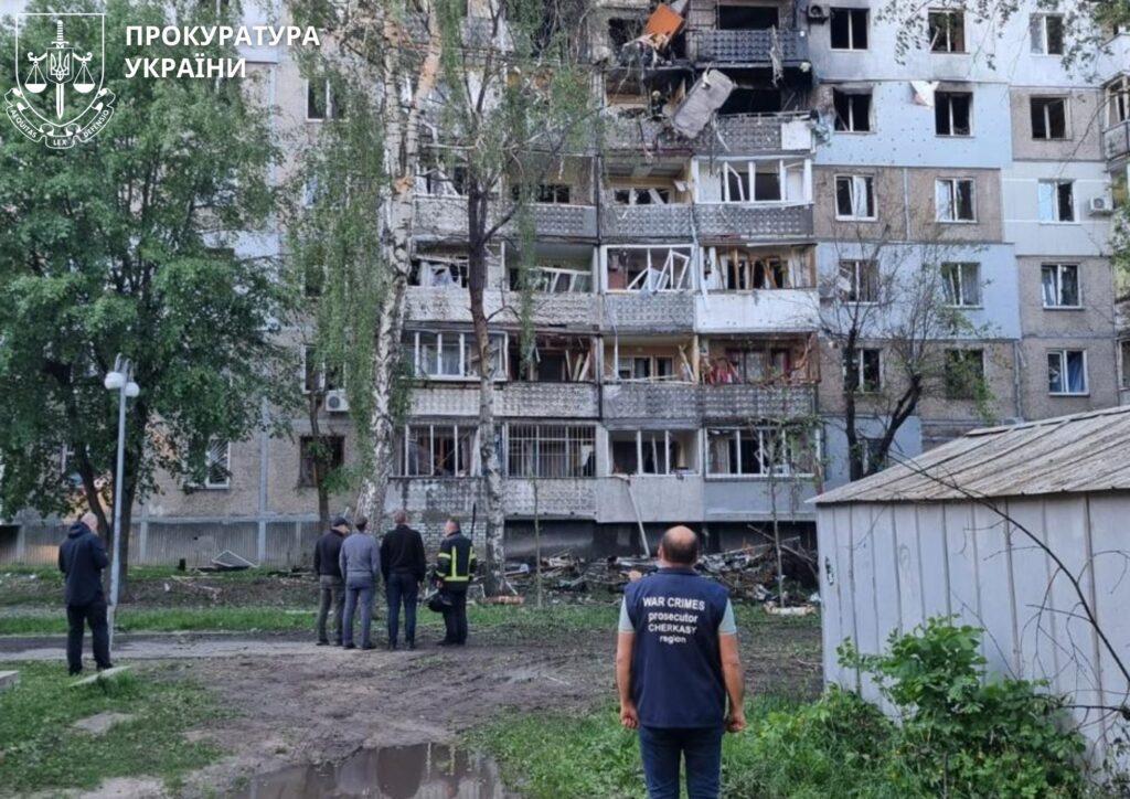 Ворожий удар по Черкасах: прокуратура розслідує воєнний злочин