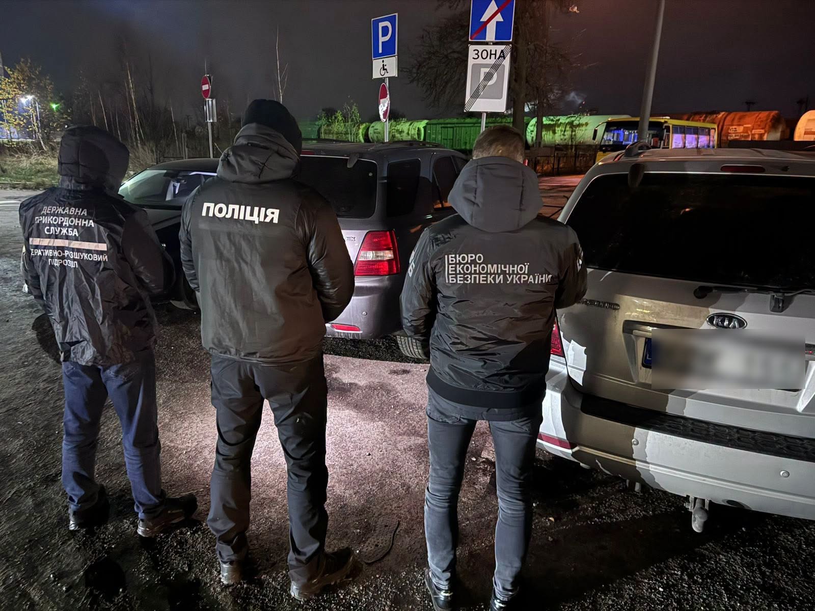 Черкащанин судитиметься за продаж гуманітарних авто як комерційних.