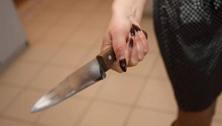 У Маньківці засудили жінку, яка 31 ударом ножа вбила пенсіонерку, зайшовши перечекати дощ.