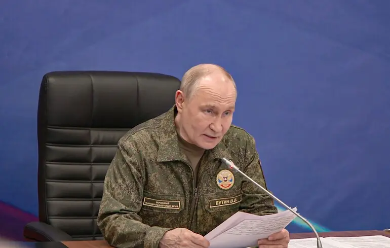 Гібридна війна Путіна: НАТО без дієвої відповіді, – Bloomberg.