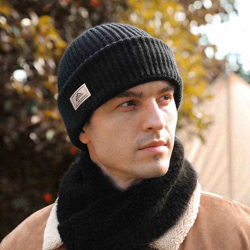 мужские зимние шапки