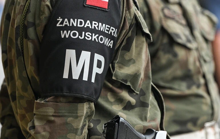 Таємничий пакет у штабі польської військової поліції: троє постраждалих після відкриття.